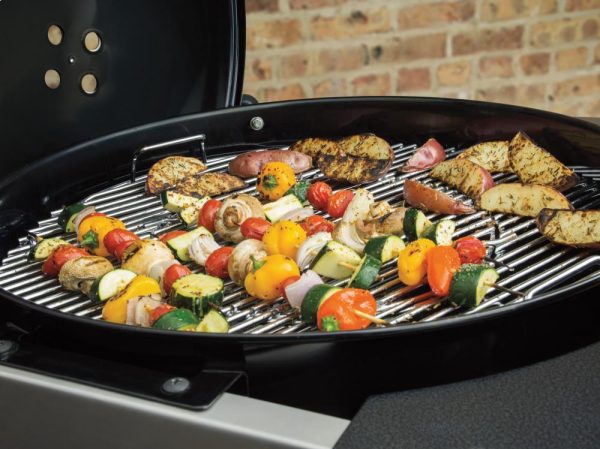 Gertoolpro 15401001 Performer Premium Charcoal Grill – 22 Inch Black